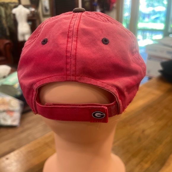 Georgia Dawgs hat in used condition - Picture 2 of 6